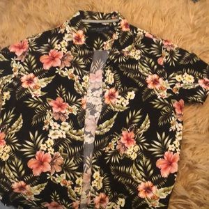 Men’s Free Planet Brand button down shirt